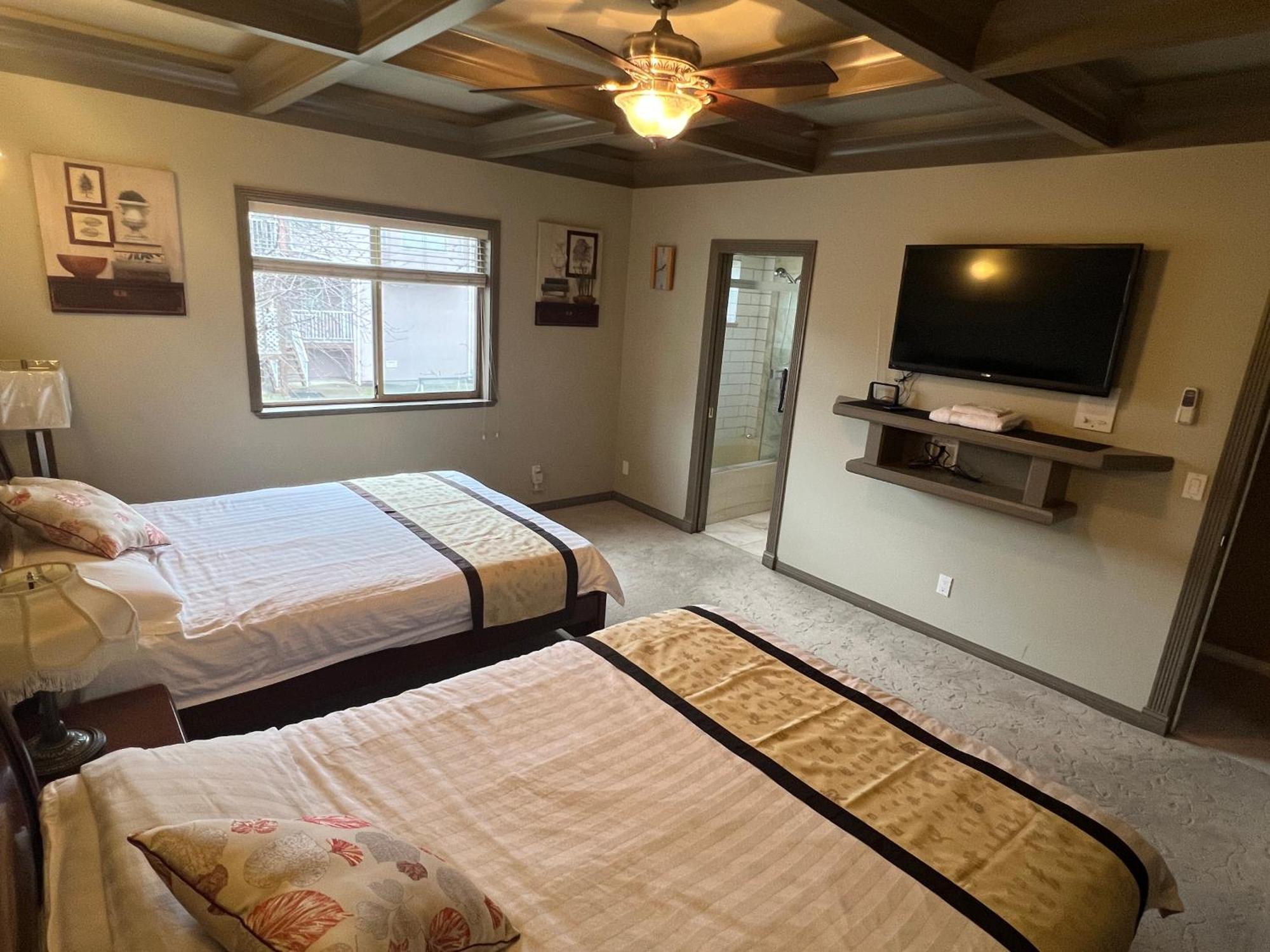 V.I.P. Club Apartment Surrey Luaran gambar