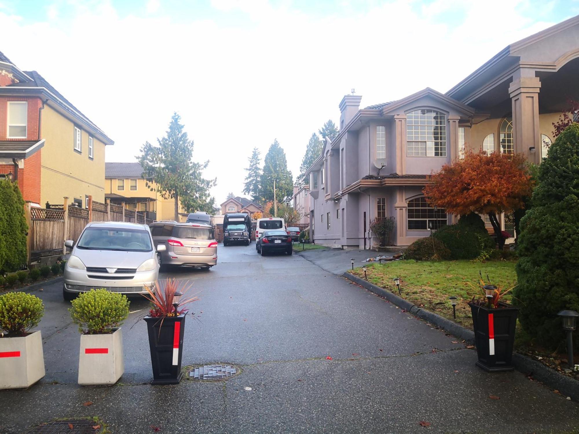 V.I.P. Club Apartment Surrey Luaran gambar