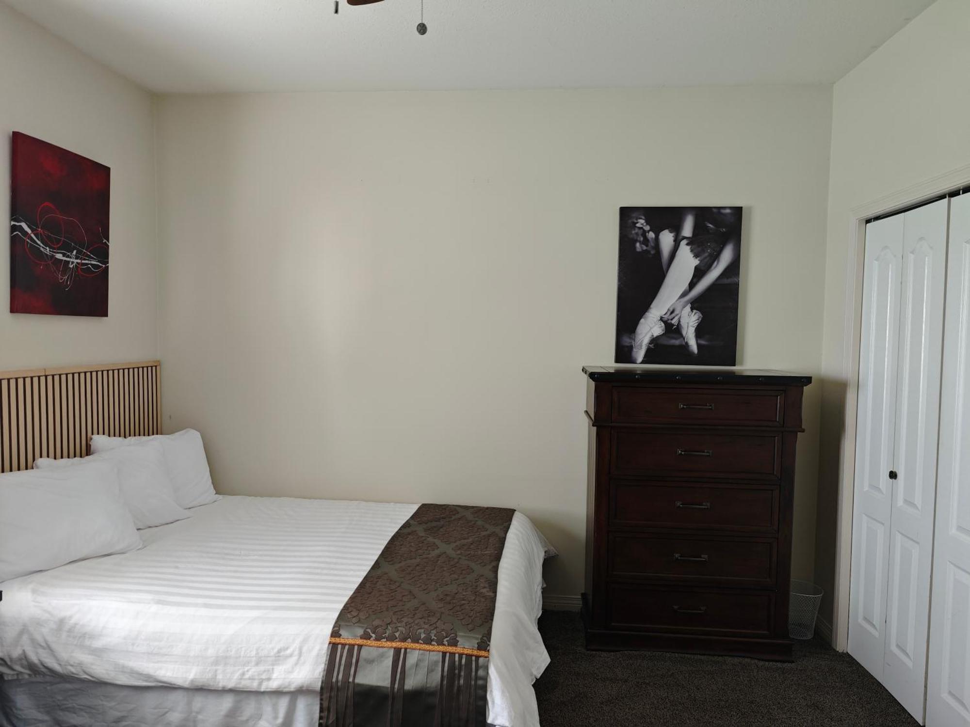 V.I.P. Club Apartment Surrey Luaran gambar