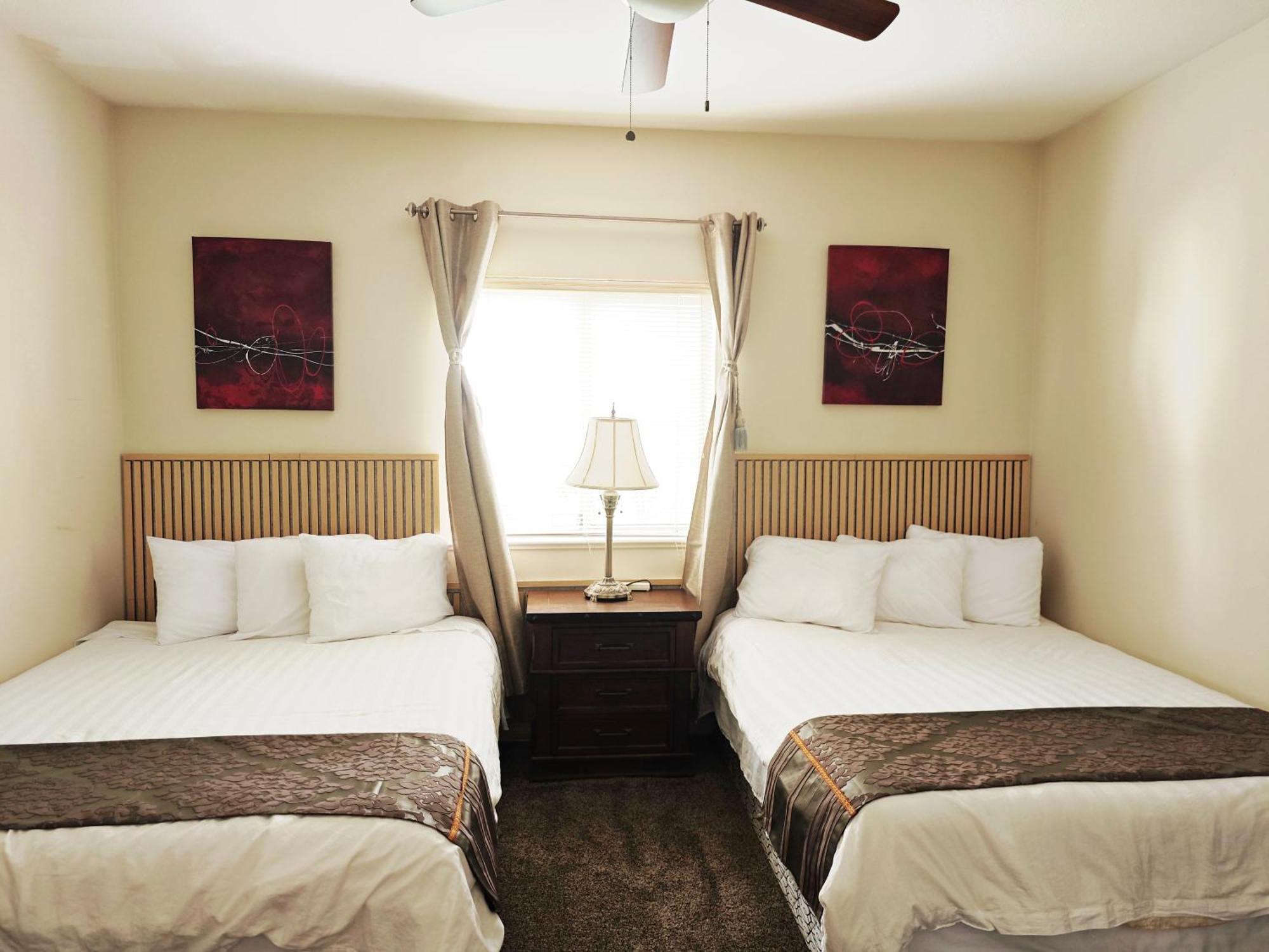 V.I.P. Club Apartment Surrey Luaran gambar